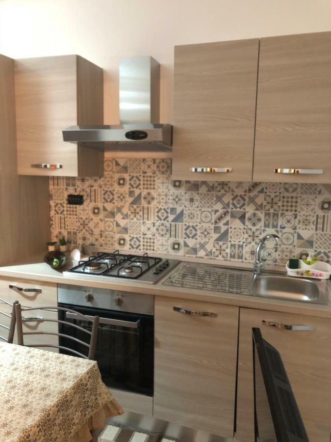 Appartement La maison de Daniele et Maria à Fontane Bianche Extérieur photo