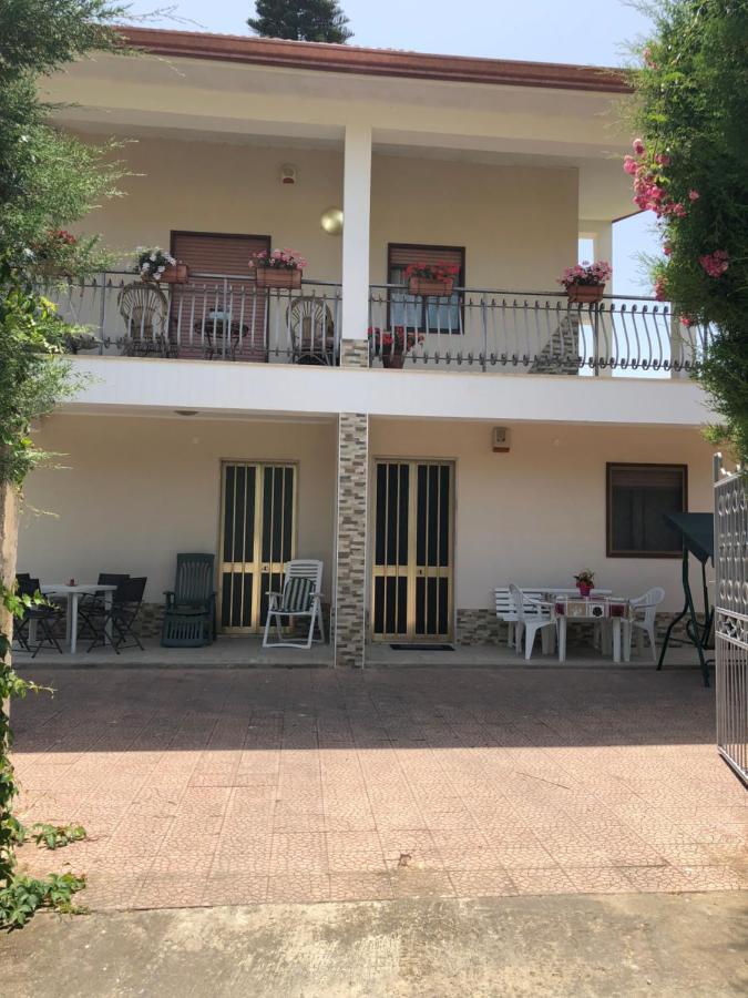 Appartement La maison de Daniele et Maria à Fontane Bianche Extérieur photo
